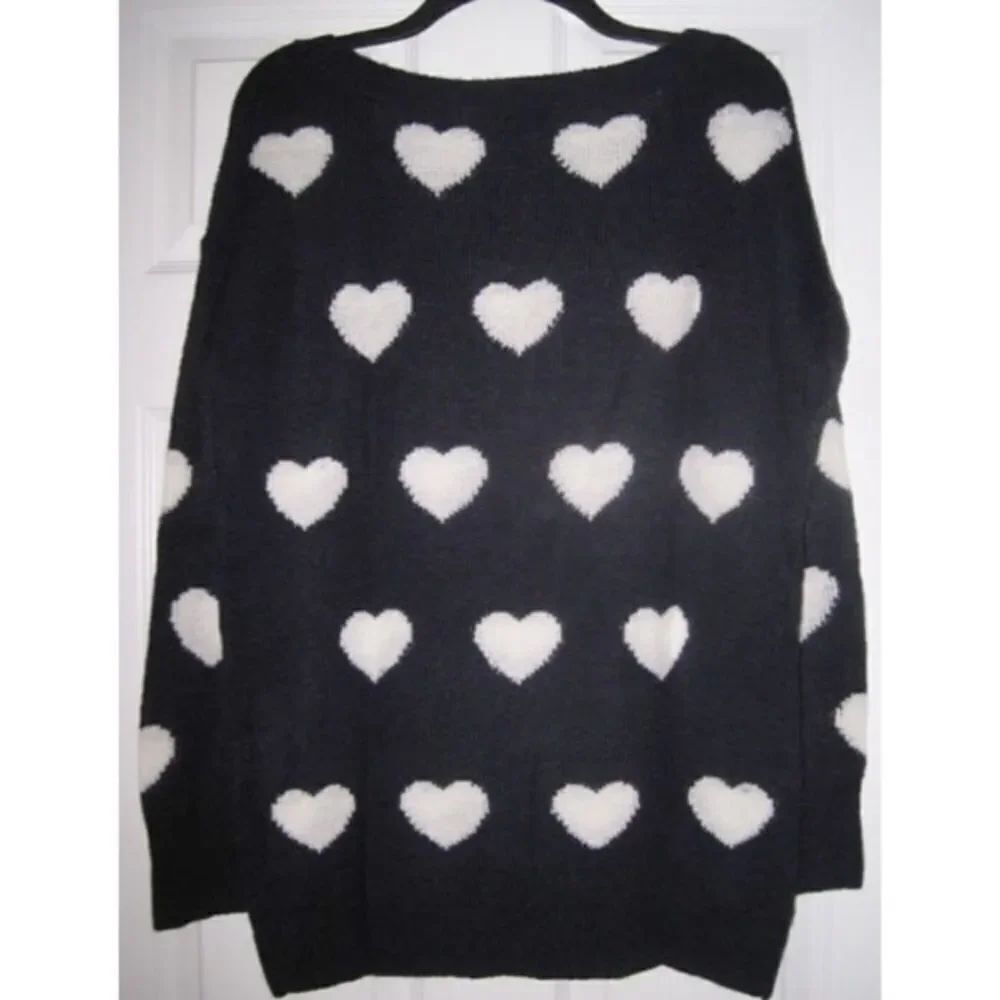 ✨Express Hearts Sweater✨  - Picture 3 of 3